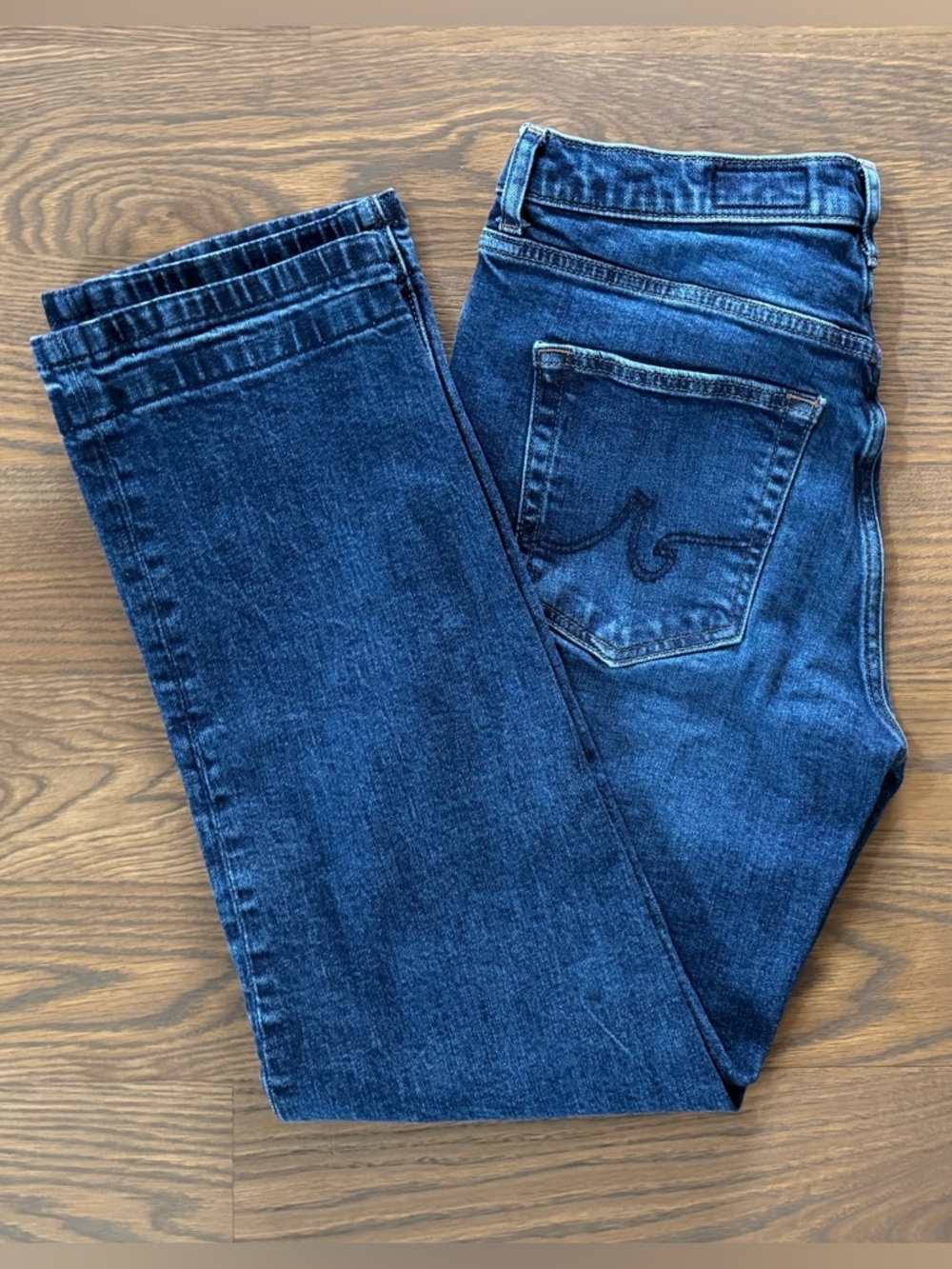 AG Brinley Mid-Rise Straight Jean